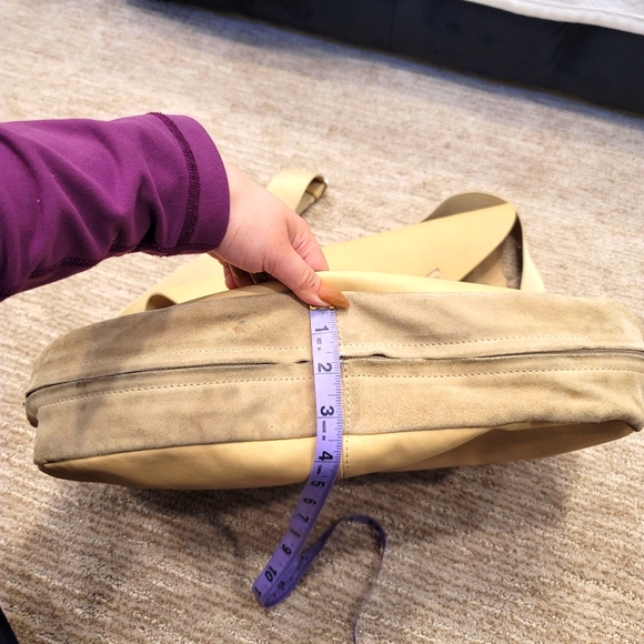 Mandarina Duck Messenger Bag - Picture 8 of 15